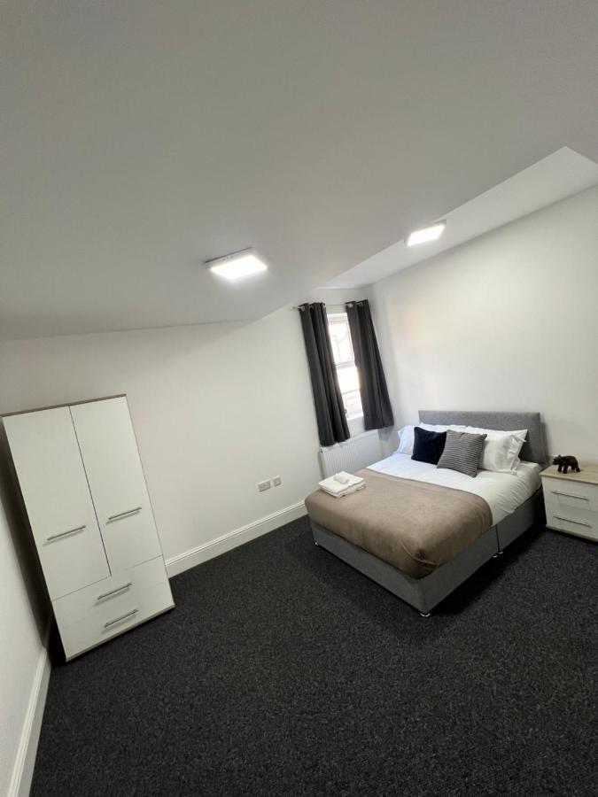 Guest house Stunning & Modern En-suite Bedrooms In