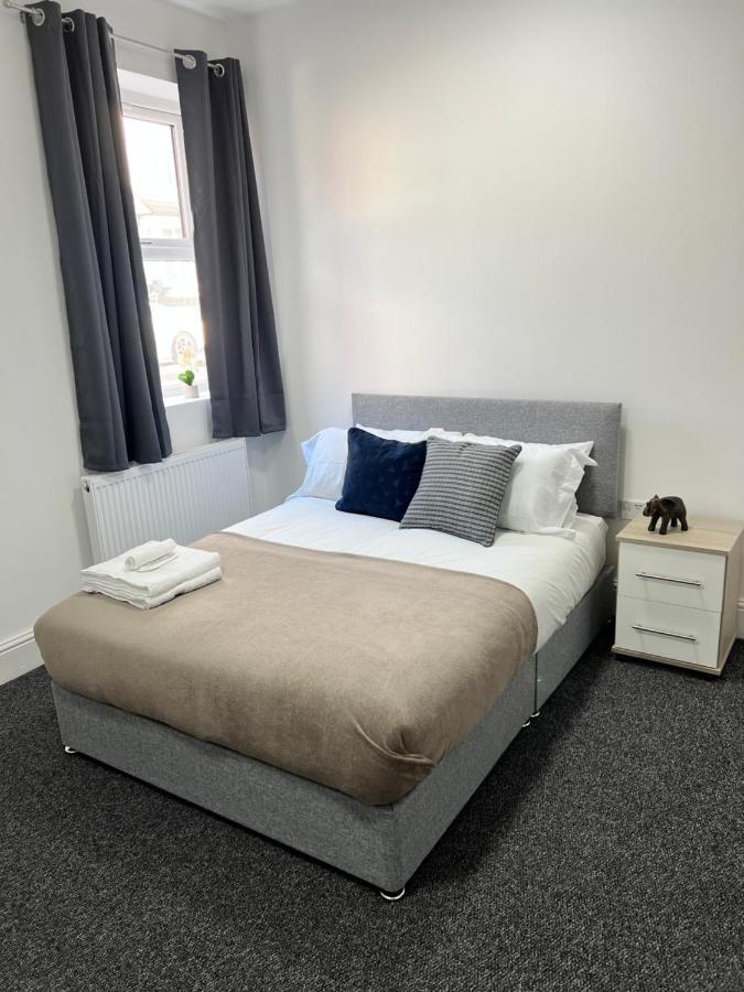 Guest house Stunning & Modern En-suite Bedrooms In Birmingham