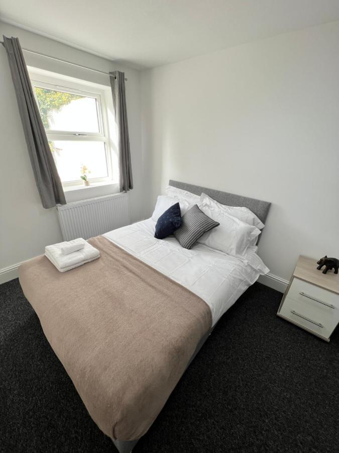 Stunning & Modern En-suite Bedrooms In * Birmingham