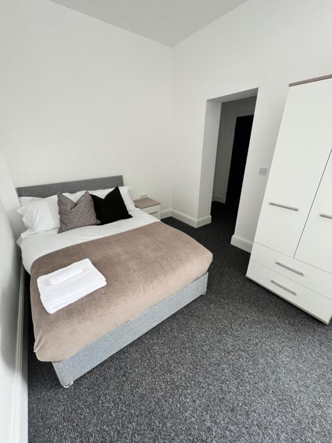 Stunning & Modern En-suite Bedrooms In * Birmingham